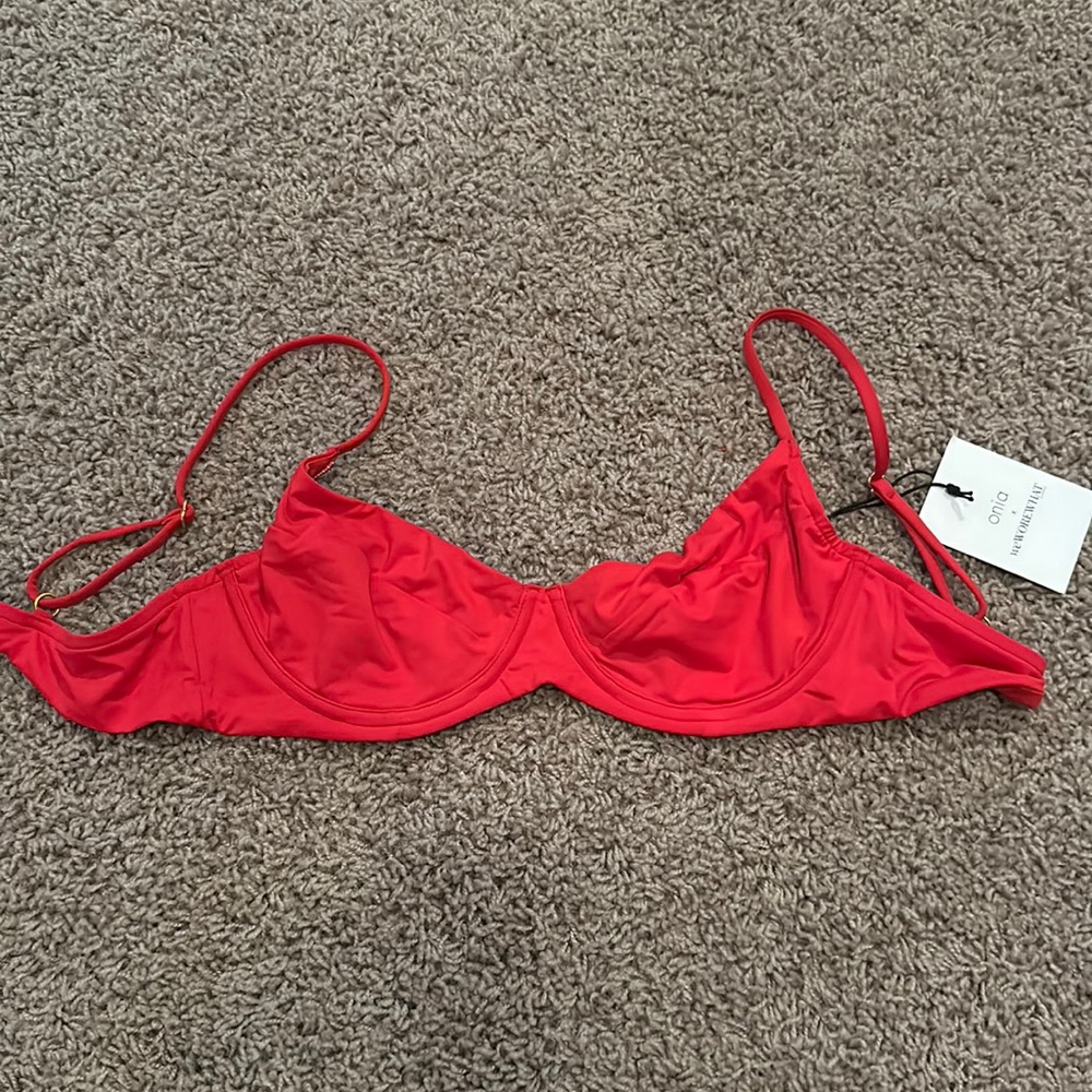 Onia x we wore what                                         Lydia underwire swim